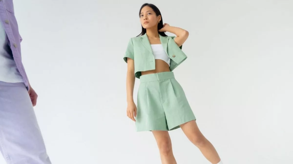 sub-10692-861585-4.jpg sub-10692-861585-4.jpg